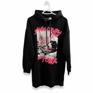 Divided | Shawn Mendes Tour Black Graphic Long Tunic Hoodie Relaxed Fit Pink
